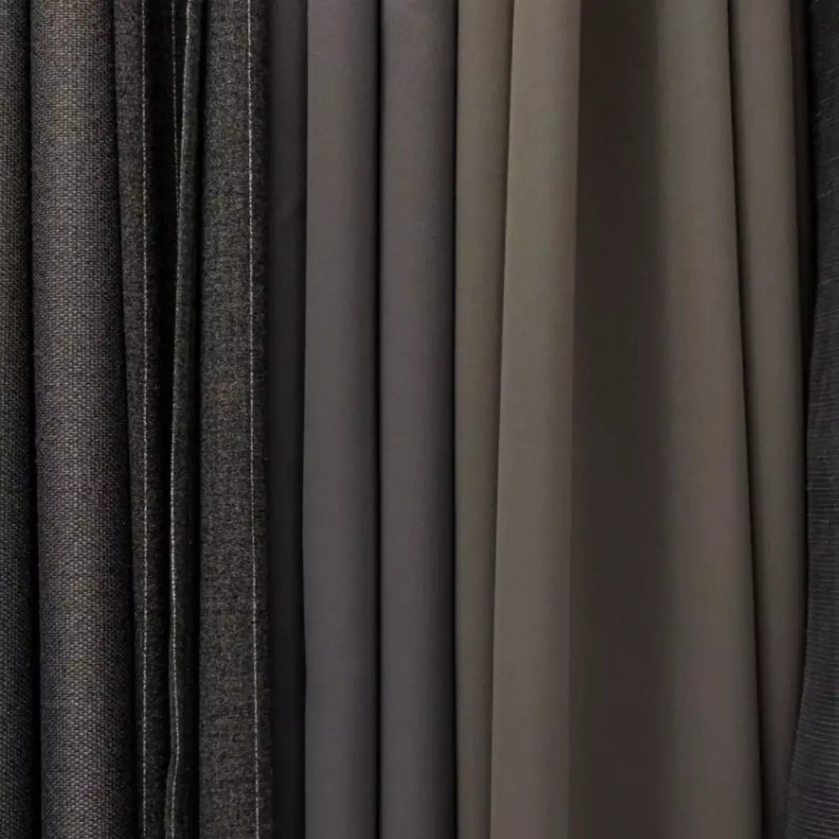 Tips Memilih Kain Blackout untuk UV Blinds